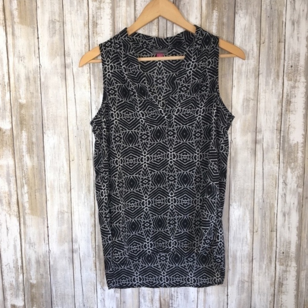Vince Camuto Black & White High Low Sleeveless Blouse